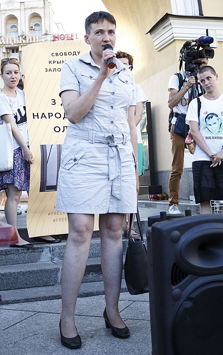 Эффектная Надежда Савченко, выразительность и манящая изящность